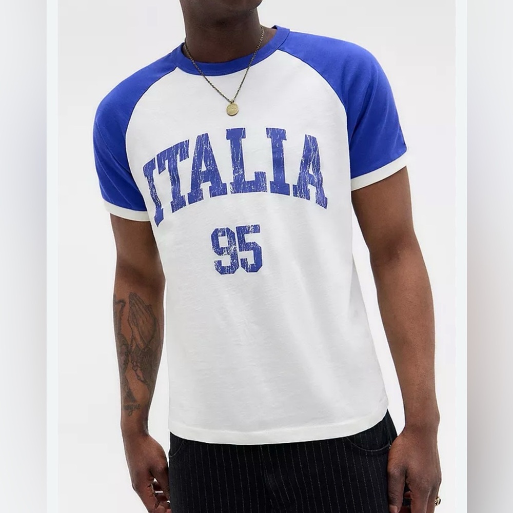 UO Italia Raglan Tee shirt NWT